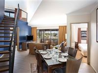 3 Bedroom Apartment Dining-Mantra Geraldton